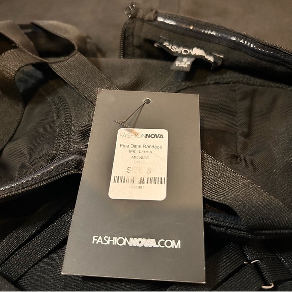 Fashion Nova Halter Bodycon Mini Dress - Size Small (NWT) - Picture 12 of 16
